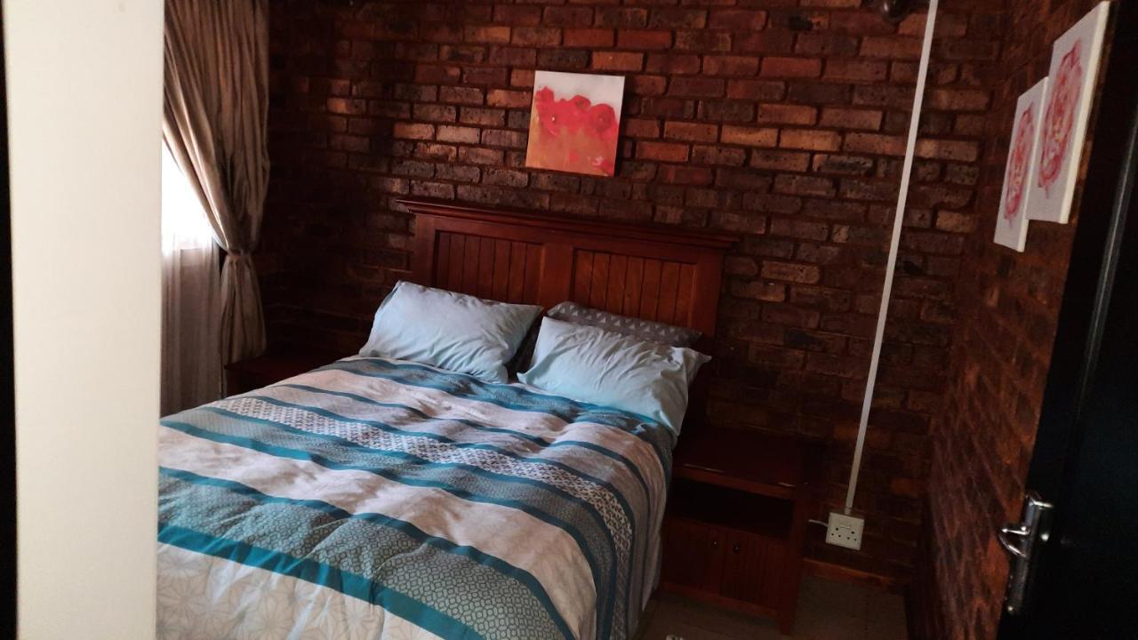 Legaeng Cottage - Serenity Претория Экстерьер фото
